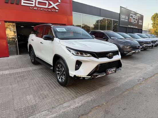 TOYOTA-HILUX SW4-2.8 D-4D TURBO DIESEL DIAMOND 7L 4X4 AUTOMÁTICO TOYOTA-HILUX SW4-2022