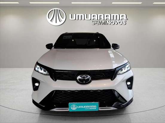TOYOTA-HILUX SW4-2023