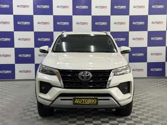 TOYOTA-HILUX SW4-2021