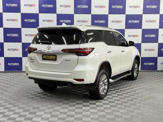 TOYOTA-HILUX SW4-2021