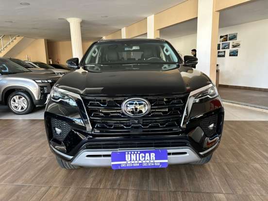 TOYOTA-HILUX SW4-2023
