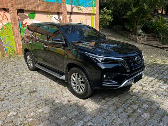 TOYOTA-HILUX SW4-2021
