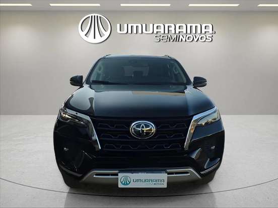 TOYOTA-HILUX SW4-2.8 D-4D TURBO DIESEL SRX 7L 4X4 AUTOMÁTICO TOYOTA-HILUX SW4-2022