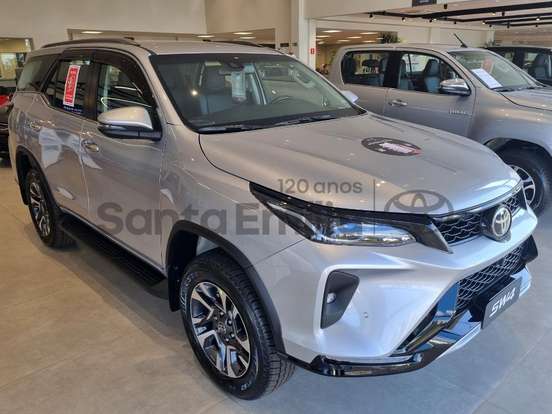 TOYOTA-HILUX SW4-2.8 D-4D TURBO DIESEL SRX PLATINUM 4X4 AUTOMÁTICO TOYOTA-HILUX SW4-2026