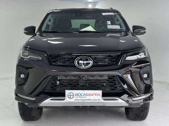 TOYOTA-HILUX SW4-2026
