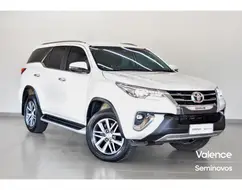 TOYOTA HILUX SW4 2.8 SRX 4X4 16V TURBO INTERCOOLER DIESEL 4P AUTOMÁTICO TOYOTA HILUX SW4 2.8 SRX 4X4 16V TURBO INTERCOOLER DIESEL 4P AUTOMÁTICO