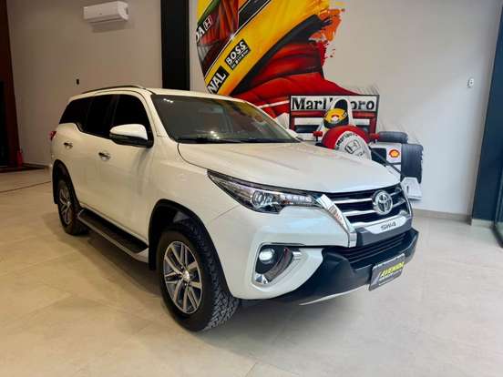 TOYOTA-HILUX SW4-2019