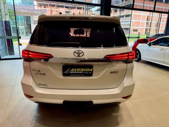 TOYOTA-HILUX SW4-2019