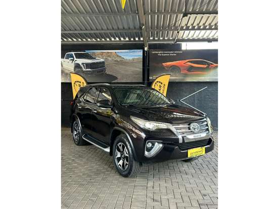 TOYOTA-HILUX SW4-2018