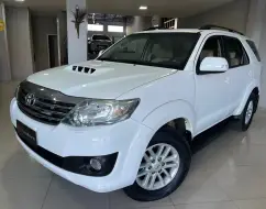 TOYOTA HILUX SW4 3.0 SRV 4X4 7 LUGARES 16V TURBO INTERCOOLER DIESEL 4P AUTOMÁTICO TOYOTA HILUX SW4 3.0 SRV 4X4 7 LUGARES 16V TURBO INTERCOOLER DIESEL 4P AUTOMÁTICO