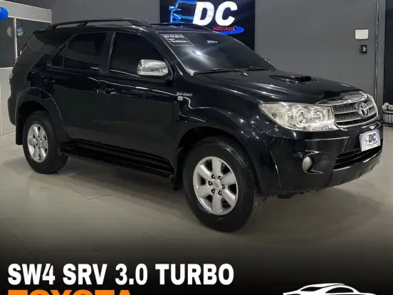 TOYOTA-HILUX SW4-3.0 SRV 4X4 7 LUGARES 16V TURBO INTERCOOLER DIESEL 4P AUTOMÁTICO TOYOTA-HILUX SW4-2010