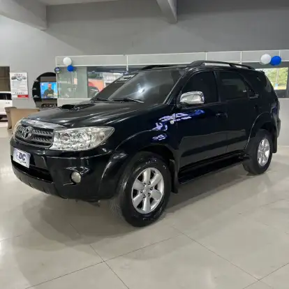 TOYOTA-HILUX SW4-2010