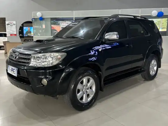 TOYOTA-HILUX SW4-3.0 SRV 4X4 7 LUGARES 16V TURBO INTERCOOLER DIESEL 4P AUTOMÁTICO TOYOTA-HILUX SW4-2010