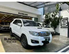 TOYOTA HILUX SW4 3.0 SRV 4X4 16V TURBO INTERCOOLER DIESEL 4P AUTOMÁTICO TOYOTA HILUX SW4 3.0 SRV 4X4 16V TURBO INTERCOOLER DIESEL 4P AUTOMÁTICO