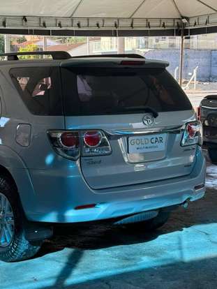 TOYOTA-HILUX SW4-2014
