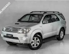 TOYOTA HILUX SW4 3.0 SRV 4X4 7 LUGARES 16V TURBO INTERCOOLER DIESEL 4P AUTOMÁTICO TOYOTA HILUX SW4 3.0 SRV 4X4 7 LUGARES 16V TURBO INTERCOOLER DIESEL 4P AUTOMÁTICO