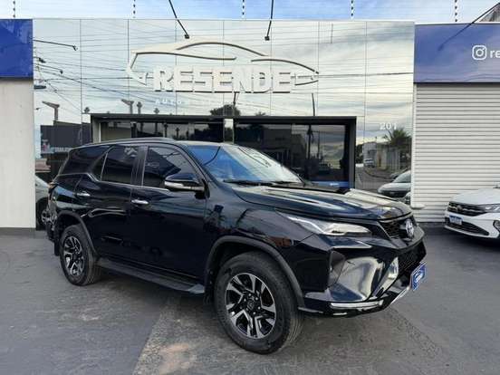 TOYOTA-HILUX SW4-4.0 SRX 4X4 7 LUGARES V6 24V GASOLINA 4P AUTOMÁTICO TOYOTA-HILUX SW4-2016