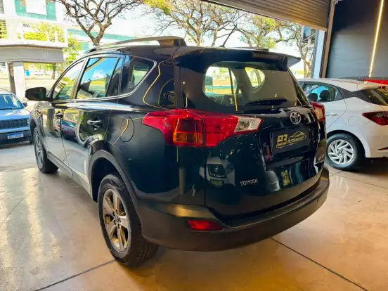 TOYOTA-RAV4-2.0 4X4 16V GASOLINA 4P AUTOMÁTICO TOYOTA-RAV4-2015