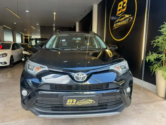 TOYOTA-RAV4-2018