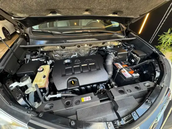 TOYOTA-RAV4-2018