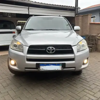 TOYOTA-RAV4-2011