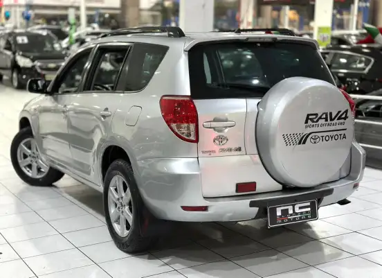 TOYOTA-RAV4-2005