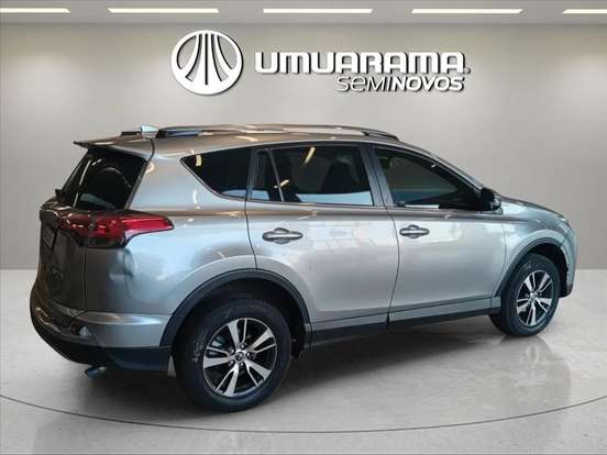 TOYOTA-RAV4-2017