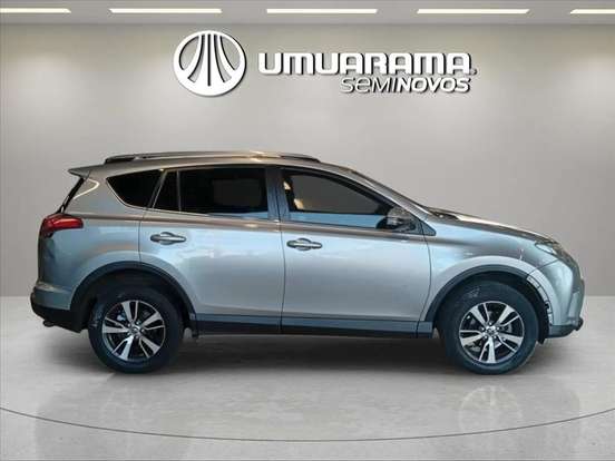 TOYOTA-RAV4-2017