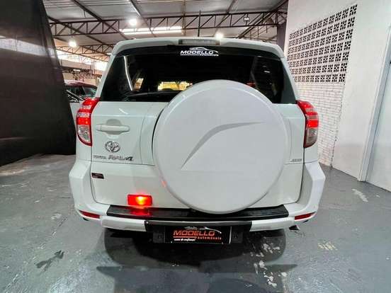 TOYOTA-RAV4-2.4 4X2 16V GASOLINA 4P AUTOMÁTICO TOYOTA-RAV4-2011