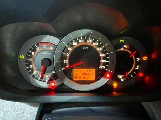 TOYOTA-RAV4-2.4 4X2 16V GASOLINA 4P AUTOMÁTICO TOYOTA-RAV4-2011