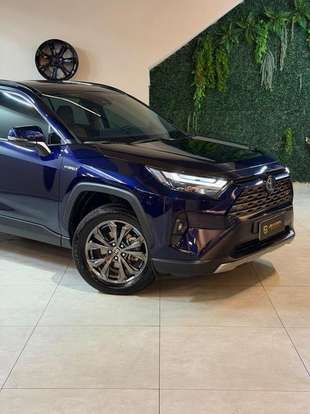 TOYOTA-RAV4-2023