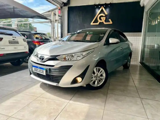 TOYOTA-YARIS-2019
