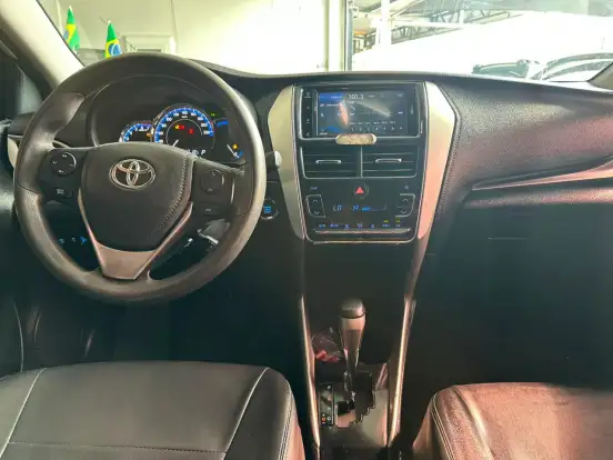 TOYOTA-YARIS-1.5 16V FLEX SEDAN XL PLUS TECH MULTIDRIVE TOYOTA-YARIS-2019