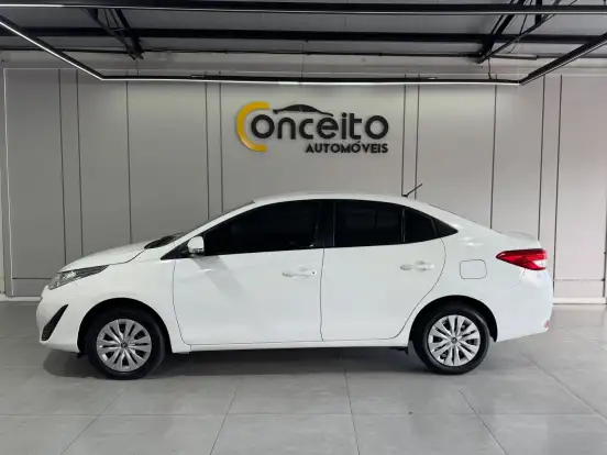 TOYOTA-YARIS-1.5 16V FLEX SEDAN XLS CONNECT MULTIDRIVE TOYOTA-YARIS-2020