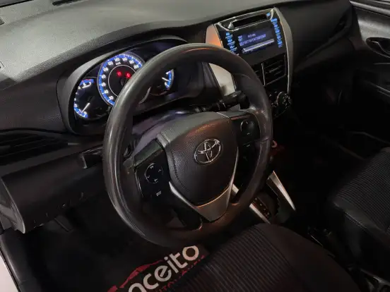 TOYOTA-YARIS-1.5 16V FLEX SEDAN XLS CONNECT MULTIDRIVE TOYOTA-YARIS-2020