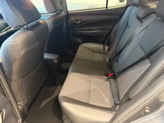 TOYOTA-YARIS-2024