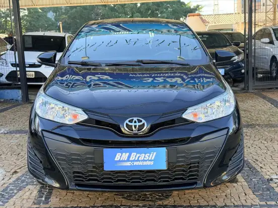 TOYOTA-YARIS-2020