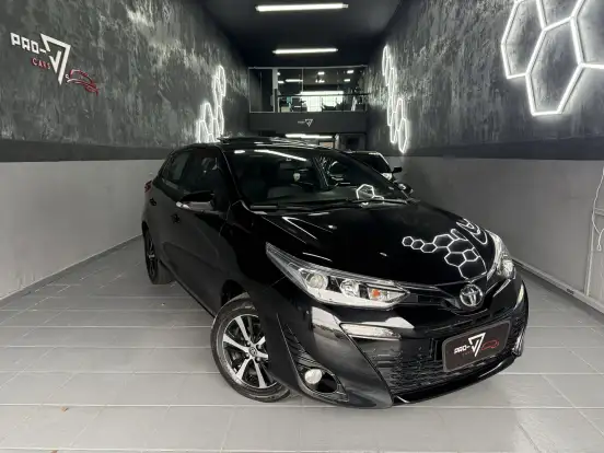 TOYOTA-YARIS-2021