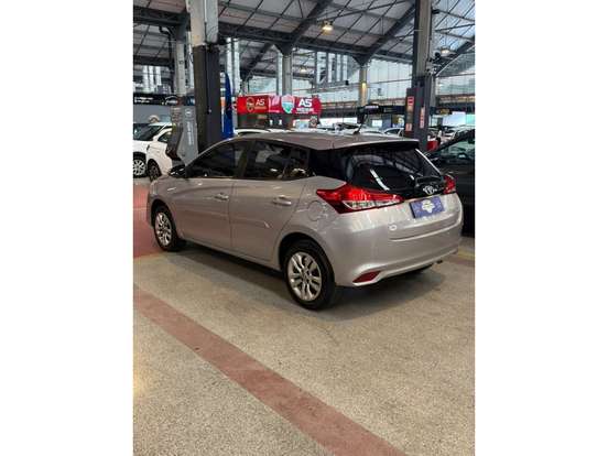 TOYOTA-YARIS-2020