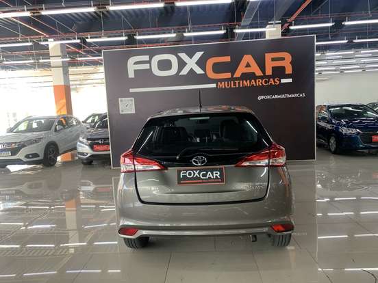 TOYOTA-YARIS-2020