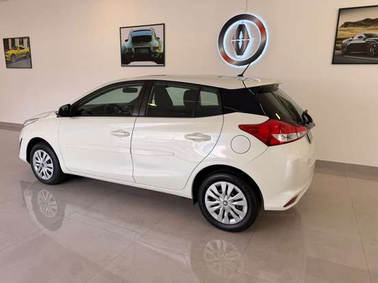 TOYOTA-YARIS-2020