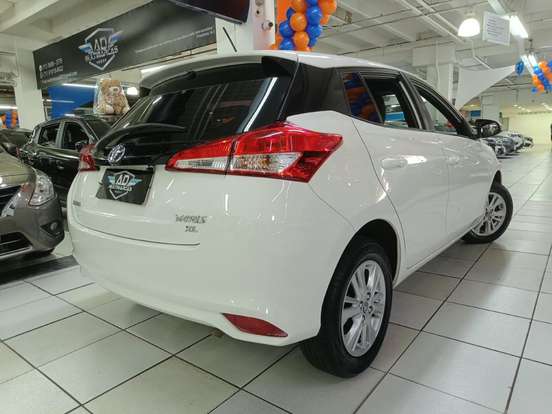 TOYOTA-YARIS-2019