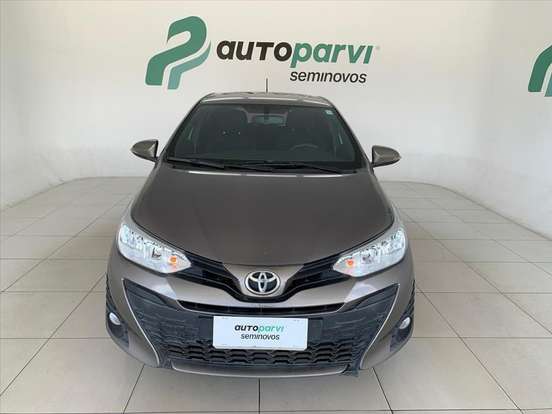 TOYOTA-YARIS-2018