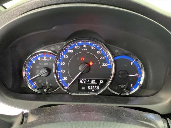TOYOTA-YARIS-2018