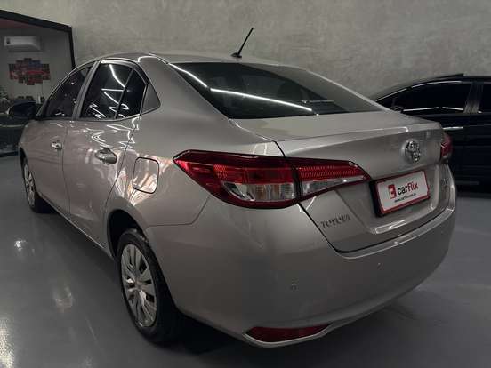 TOYOTA-YARIS-1.5 16V FLEX SEDAN XL LIVE MULTIDRIVE TOYOTA-YARIS-2019
