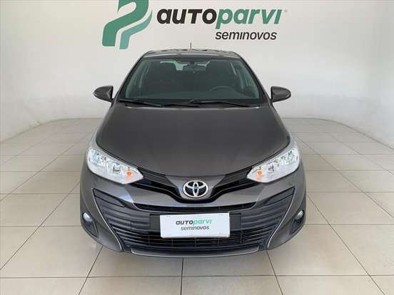 TOYOTA-YARIS-2021