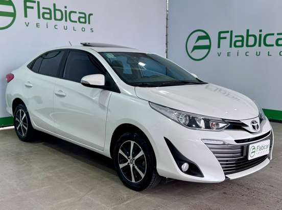 TOYOTA-YARIS-2021
