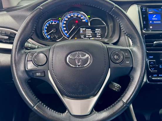 TOYOTA-YARIS-1.5 16V FLEX SEDAN XLS CONNECT MULTIDRIVE TOYOTA-YARIS-2021