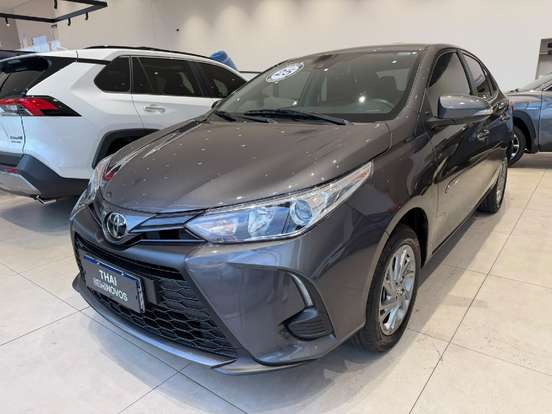 TOYOTA-YARIS-2024