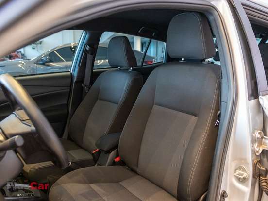 TOYOTA-YARIS-2024